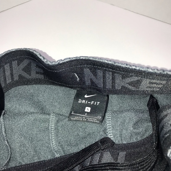 Nike Dri Fit hoodie and sweatpants - Picture 6 of 6